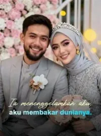Sampul Novel Ia menenggelamkan aku, aku membakar dunianya.